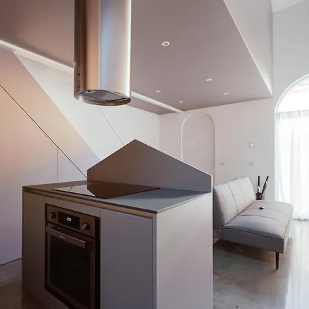 - 800 M Far From Lancetti Station Appartement