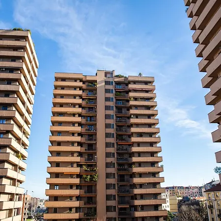 Ampio Con Terrazzo, 3 E 2 Bagni A 2 Passi Dalla Metro