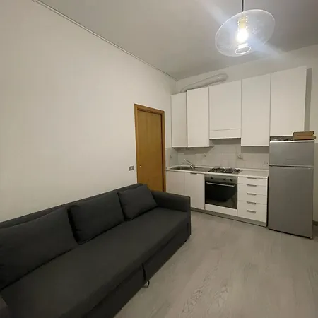 Lovely Near Lägenhet Milano