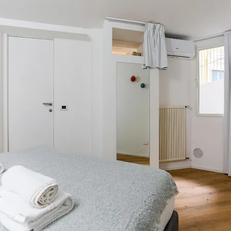 Apartment The Rent - Elegant Loft In Cinque Giornate Area *
