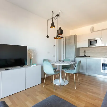 Appartamento Sweet - With Balcony