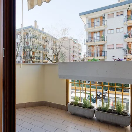 Guesthost - Comfy Only 900m From Affori Fn Station!