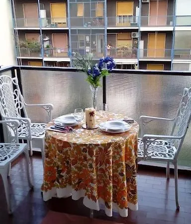 Luminoso Bilocale In Centro Milan