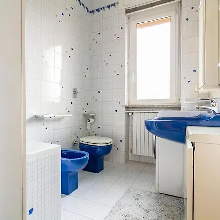 Luminoso Bilocale In Centro * Milan