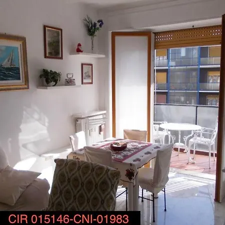 Luminoso Bilocale In Centro Apartment Milan