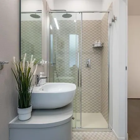 Appartement Central Station & Shuttle Airport Stop 2' Walk Milan