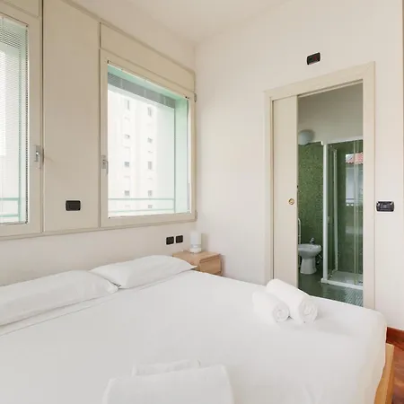 Appartement Bright & Comfy With Parking