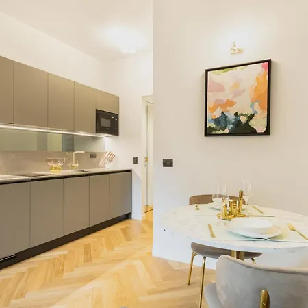 Apartment Easylife - Nido Di Charme In Sant'ambrogio *