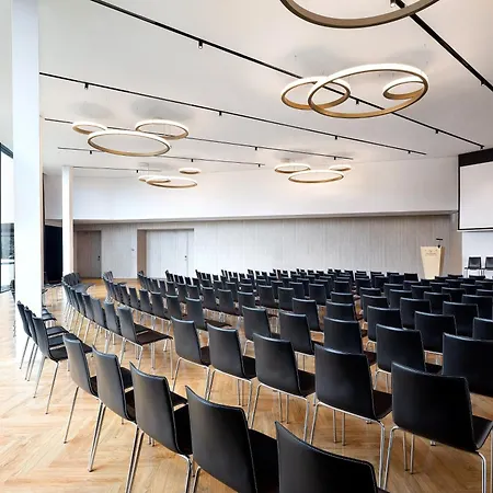 Sheraton San Siro Hotel 4*