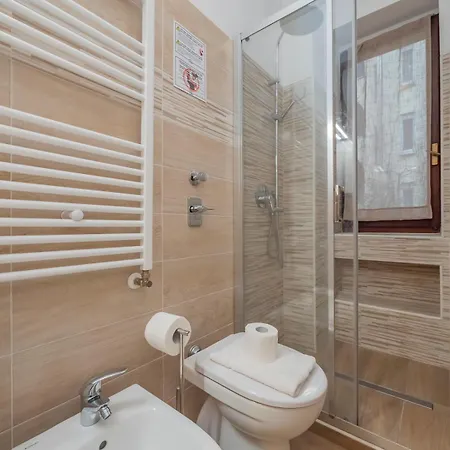 Ihost - Lucania 3 Apartment Mailand