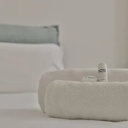 Joivy Splendid Flat Near The Duomo * ミラノ