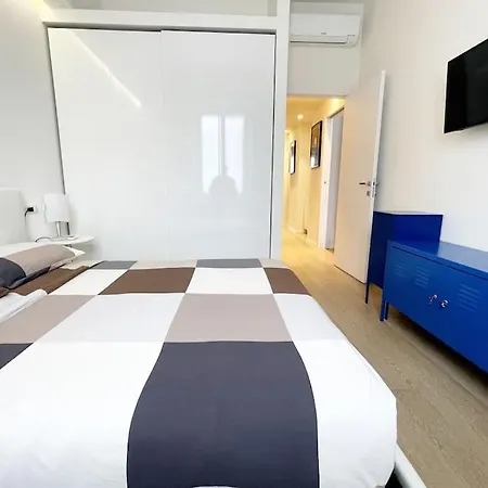 Апартаменты Charlotte House Center Милан