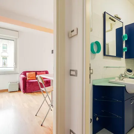 Zara Cozy With Balcony - 250m From M5 Istria 밀라노