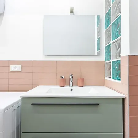 Abruzzi 2 Bedroom Appartement *