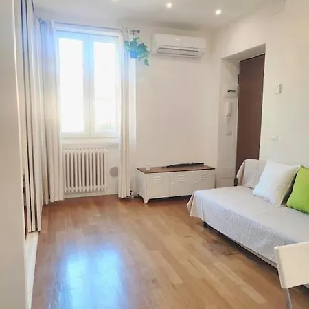 Apartment Yourhousemilano