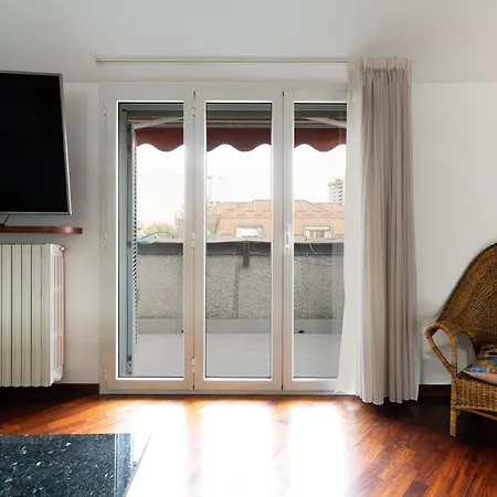 Guesthost - Mm Istria White