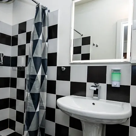Con Bagno Privato 01 * Milan