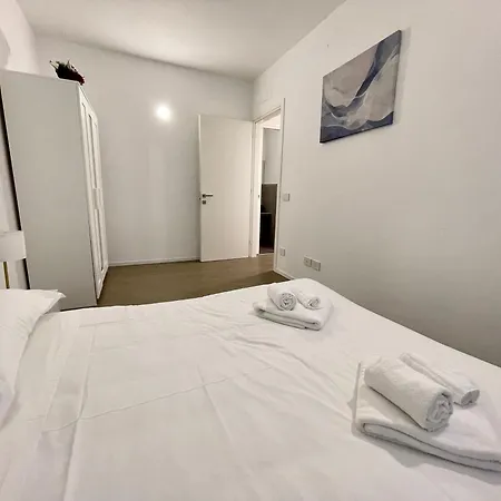 Apartament Dimora Scarampo Mediolan