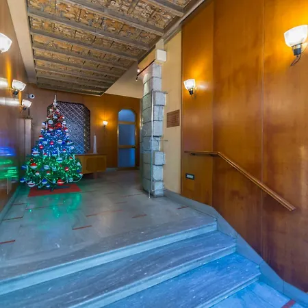 Duomo Dietro L'angolo Apartamento Milán