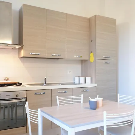 Contempora - Bilocale Piazza Grandi, 3 Μιλάνο