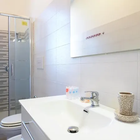 Contempora - Bilocale Piazza Grandi, 3 Διαμέρισμα *