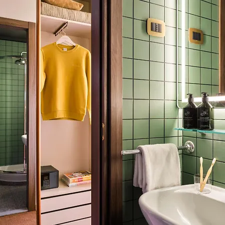 Max Brown Missori, Part Of Sircle Collection 4*