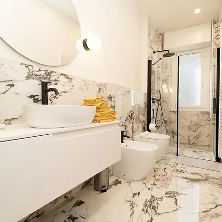 Daire Esclusivo Con 2 Da Letto *