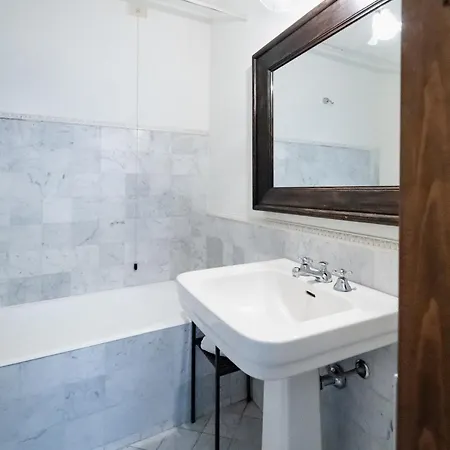 La Corte Di Emily Ap. 1