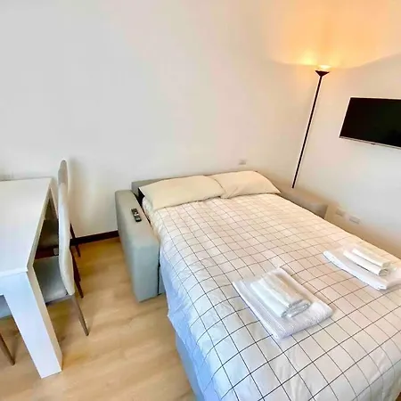 Apartment 15 Minuti Dal Duomo + 8 Posti Letto Milan