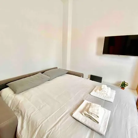 15 Minuti Dal Duomo + 8 Posti Letto Apartment Milan