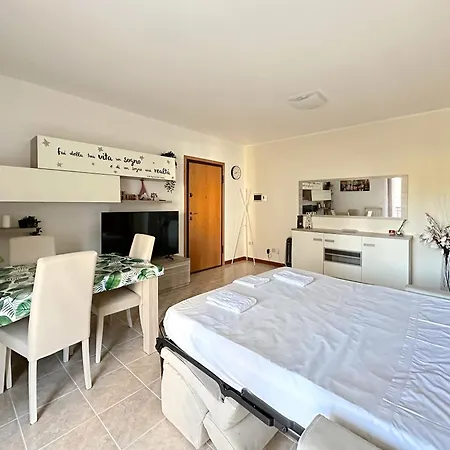 Splendido Quadrilocale Vicino Metro Istria