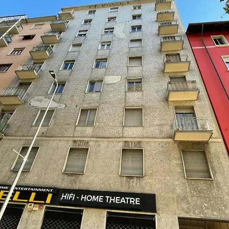 Da Me - Ampio Con 2 Da Letto Milan