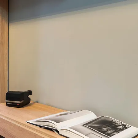 Flexyrent - Steps From Train Station *