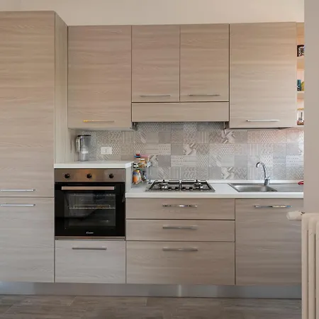 Raffinato Ed Elegante Bilocale - Lorenteggio Metropolitana M4 * Milan