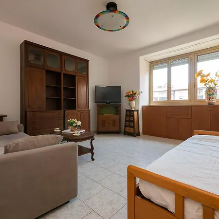 Ampio E Luminoso Appartamento, Posto Auto Gratuito - Quarenghi * Milán