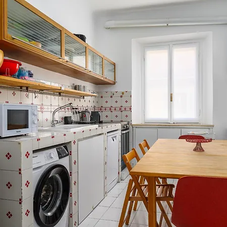 Appartamento Porta Venezia Charme *