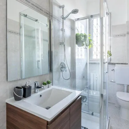 Apartment City Life - Fiera Strategic Flat - A/c & Wi-fi Milan