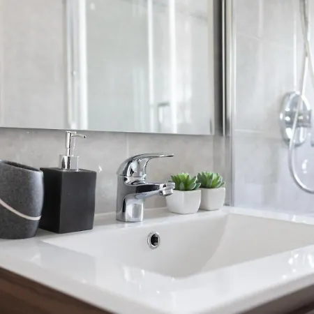 City Life - Fiera Strategic Flat - A/c & Wi-fi * Milan