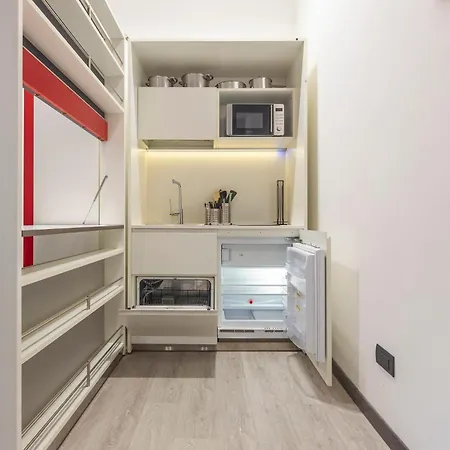 Temporaryflat San Babila Apartment