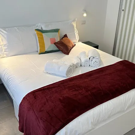 Guesthost - Casa Navigli Watt Apartmán