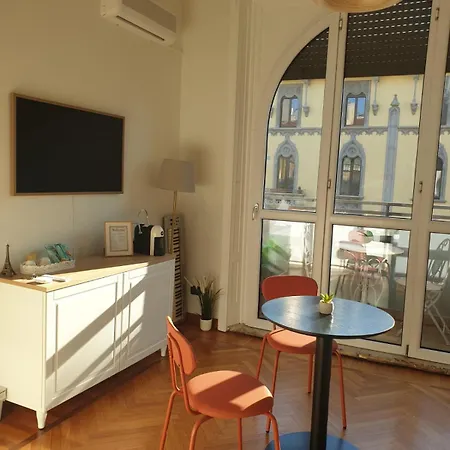 Elegante Monolocale - Pecchio 1930 Apartamento