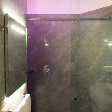 Hotel Gatto Bianco Mia 2*