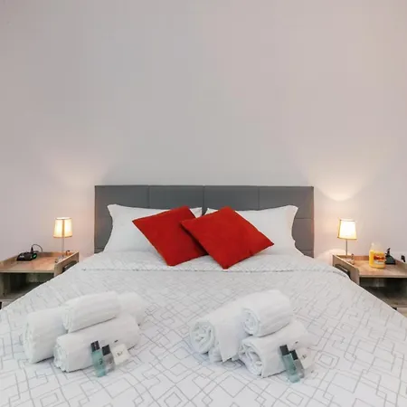 Butterfly Gate * Милан