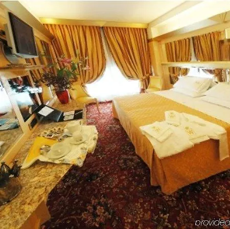 Wagner 4*