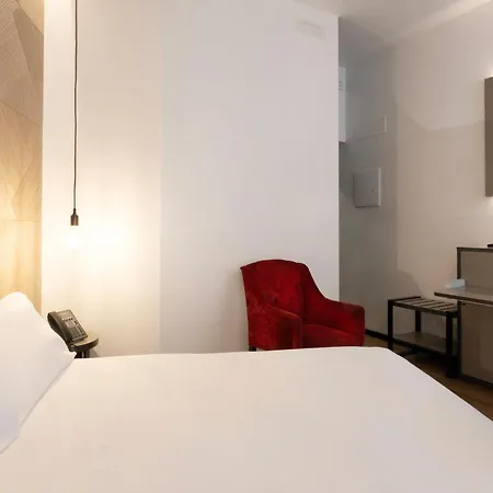 London Hotel