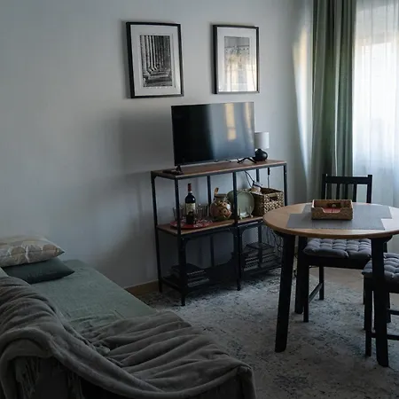 Apartament Mansarda Di Nolo-mm Pasteur-red Line *