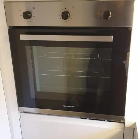 דירה Spacious & Lovely - 4 Queen Bed