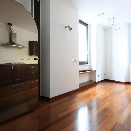Apartment Prestigioso In Centro Milan