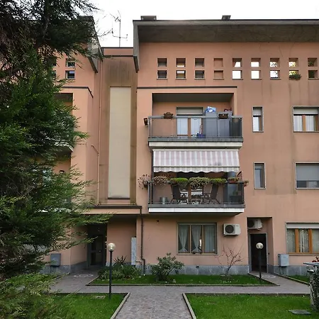 Heart Rutilia Apartment