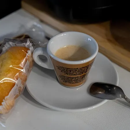 Mansarda Di Nolo-mm Pasteur-red Line *